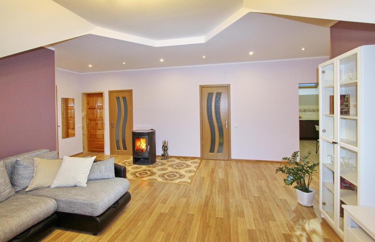 Apartments By The Lake With Fireplace ทราไก ภายนอก รูปภาพ